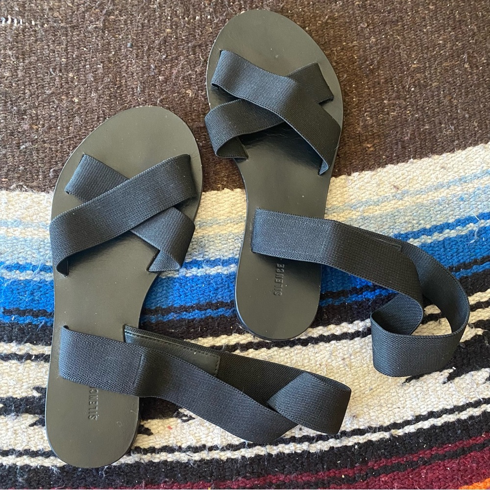 Silence + Noise Elastic with Leather Sandals. Like New! Size 6! True to size!